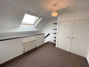 Bedroom- click for photo gallery